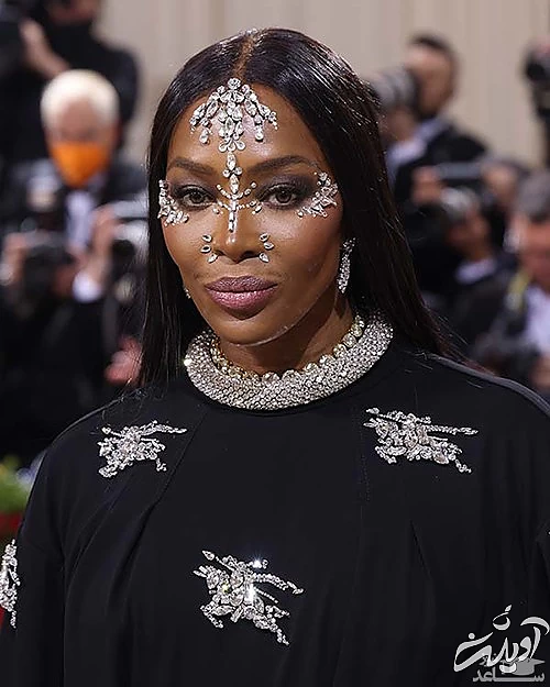 نائومی کمپل